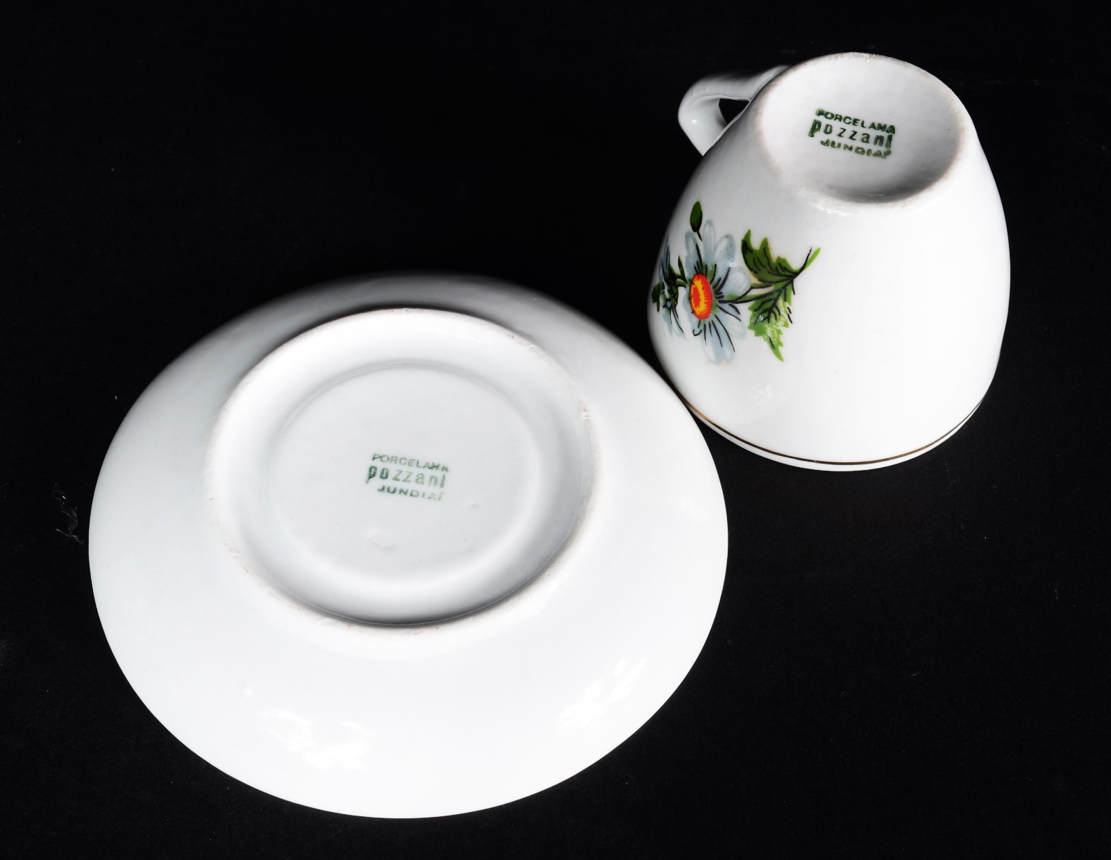 Pequeno serviço para café de porcelana "Pozzani", branca com flor em... - foto 8 de 9