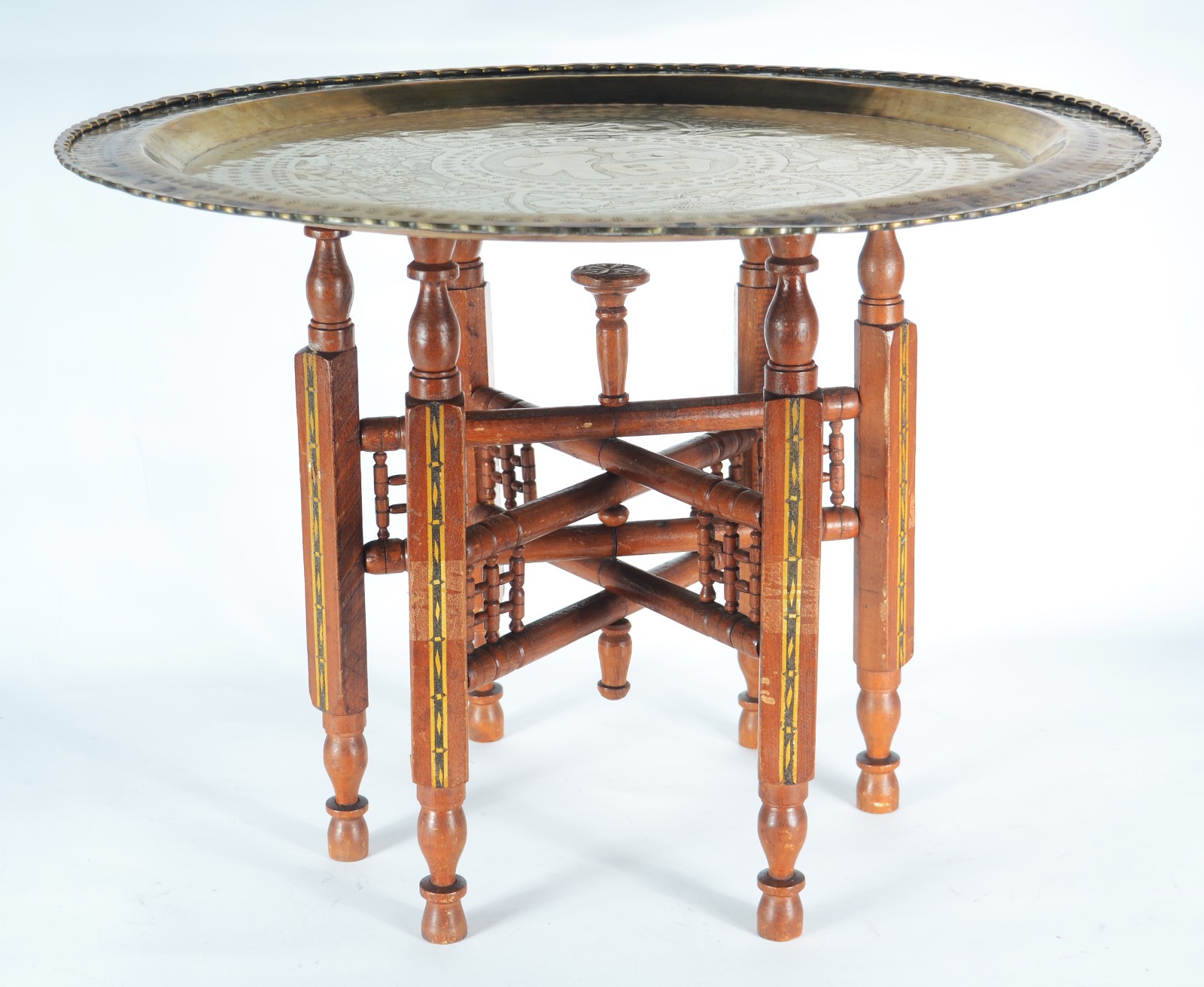 Mesa oriental de Hong Kong com tampo na forma de bandeja redonda de... - foto 2 de 11