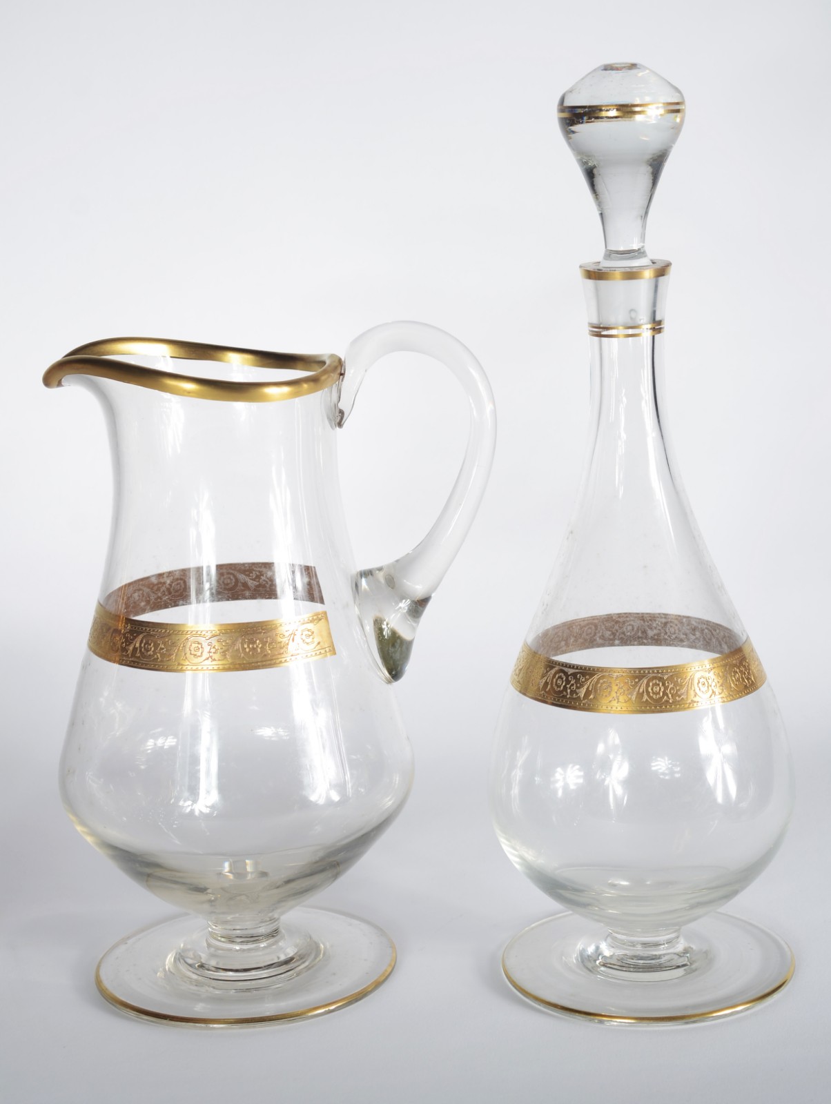 Elegante serviço de cristal tcheco, borda com tarja dourada lavrada... - foto 5 de 8