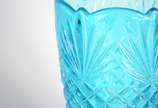Vaso decorativo de vidro azul trabalhado. - Vaso decorativo de vidro azul trabalhado.