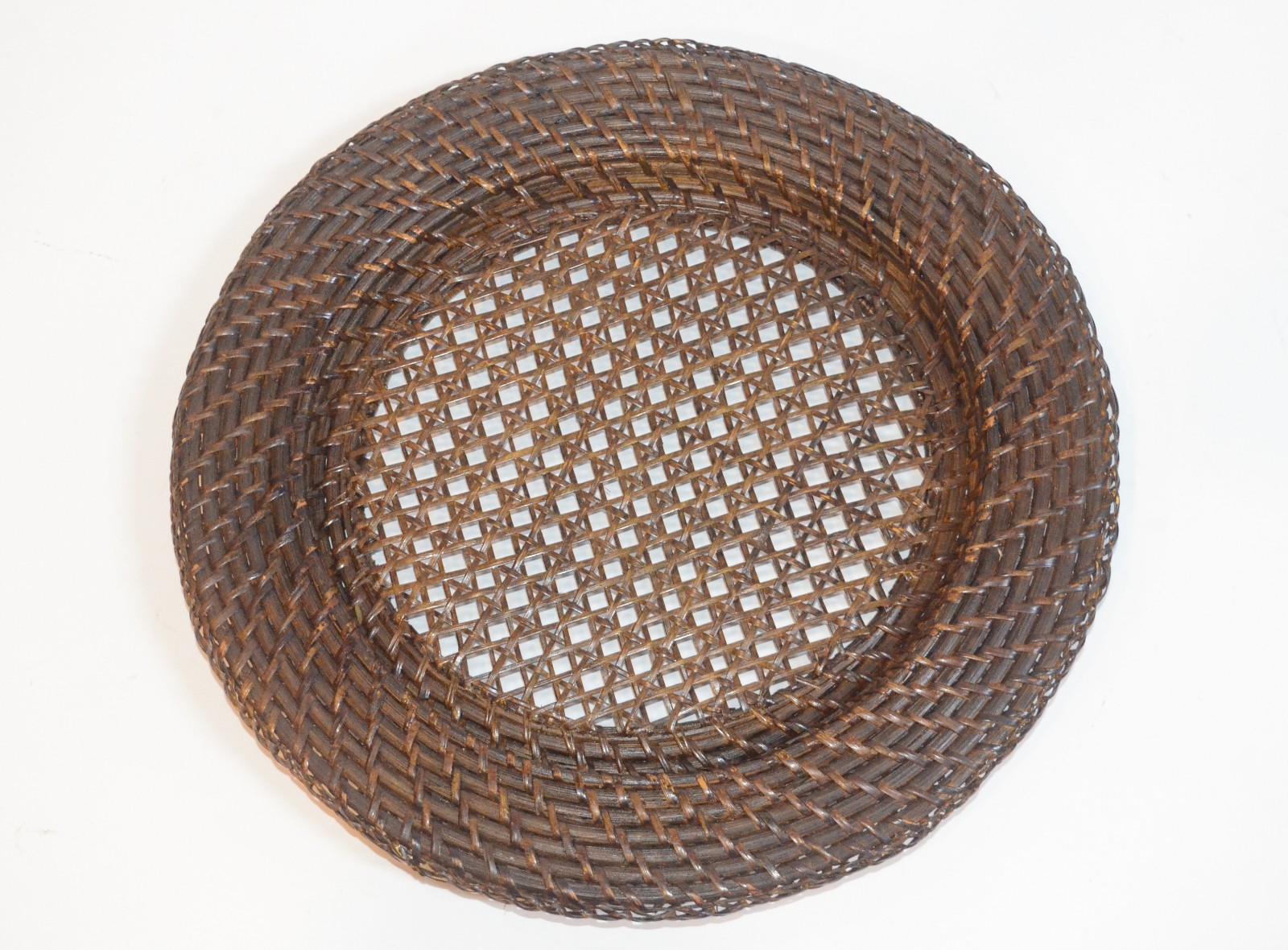 Conjunto com diversas peças de rattan, sendo: oito souplats, oito... - foto 2 de 4