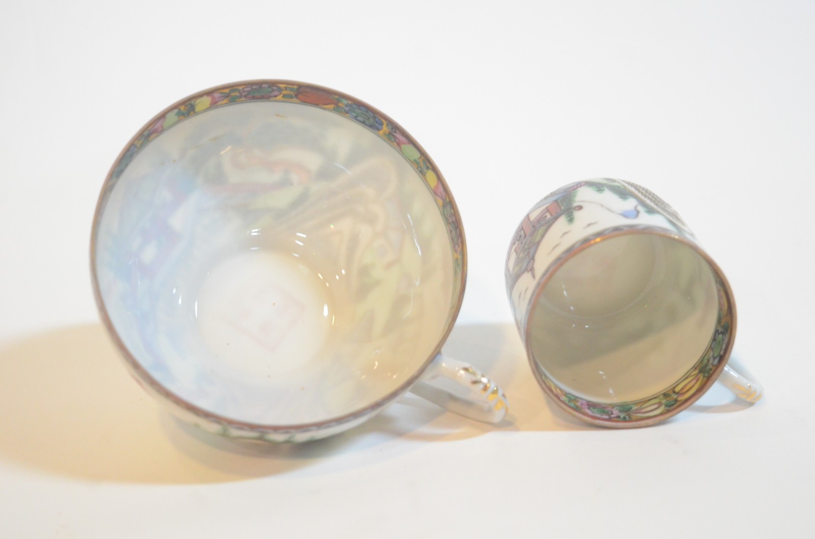 Serviço de jantar, chá e café de porcelana oriental, decorado com... - foto 8 de 10