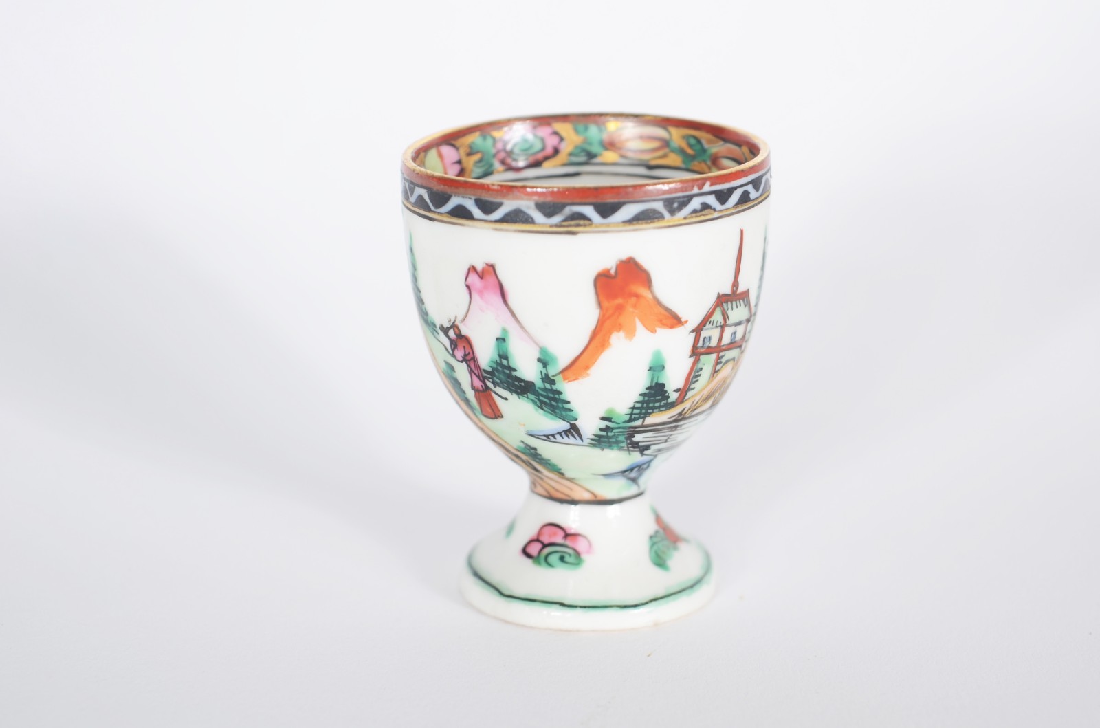 Serviço de jantar, chá e café de porcelana oriental, decorado com... - foto 9 de 10