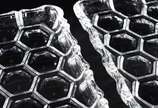 Diversas peças de cristal/vidro, sendo: prato p... - Diversas peças de cristal/vidro, sendo: prato para bolo, fruteira de vidro frisado, 3 travessas retangulares e 14 porta copos (modelos diferente...