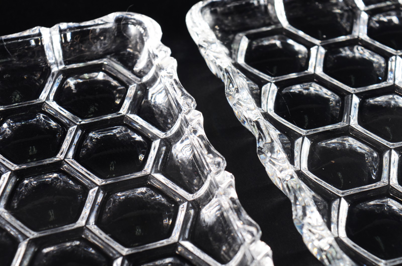 Diversas peças de cristal/vidro, sendo: prato para bolo, fruteira de... - foto 3 de 9