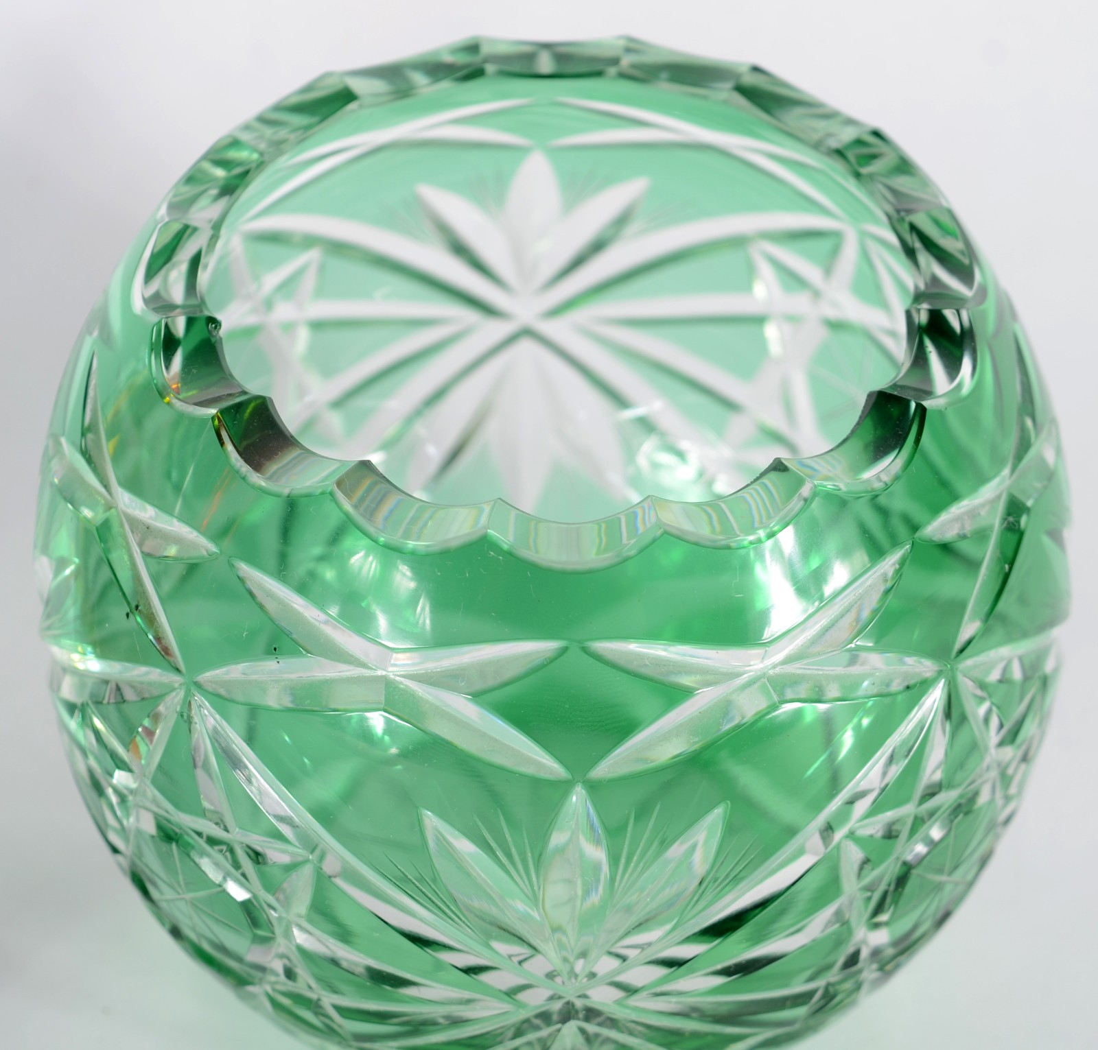 Duas peças, sendo: vaso/ solifleur de vidro decorativo vermelho e... - foto 3 de 7