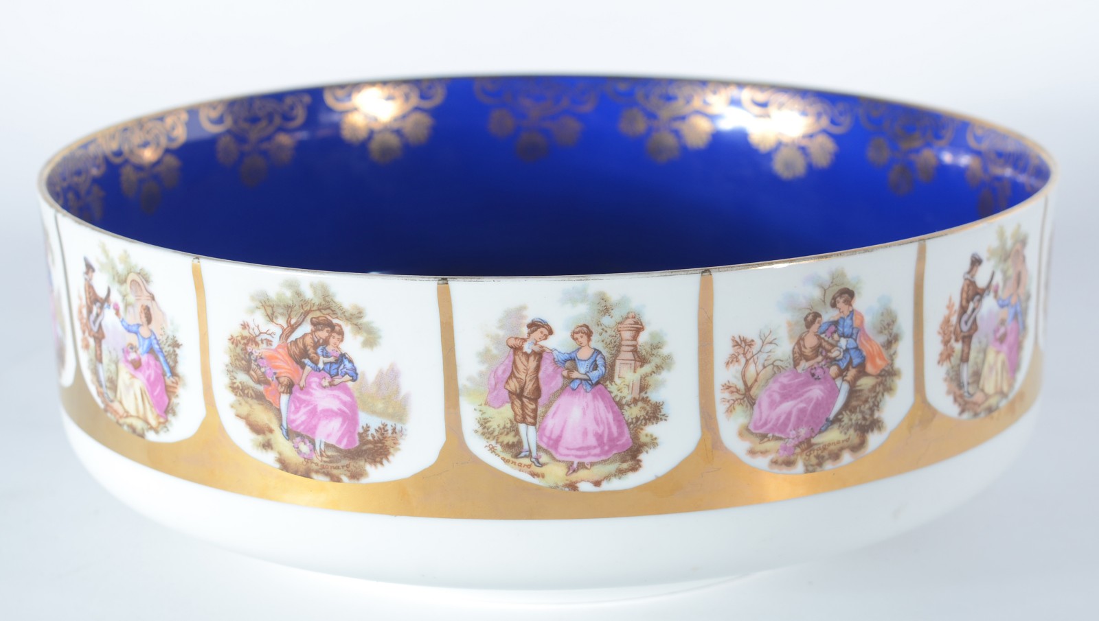 Duas peças de porcelana alemã, sendo: medalhão e bowl decorados com... - foto 4 de 9