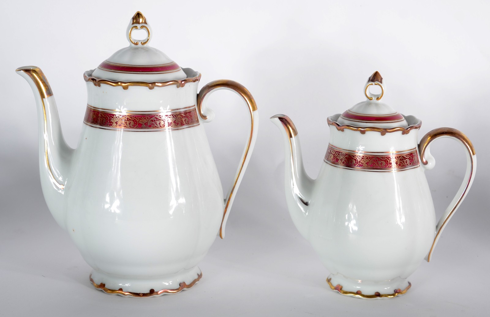Aparelho de chá e café de porcelana tcheca branca com tarja na cor... - foto 5 de 9