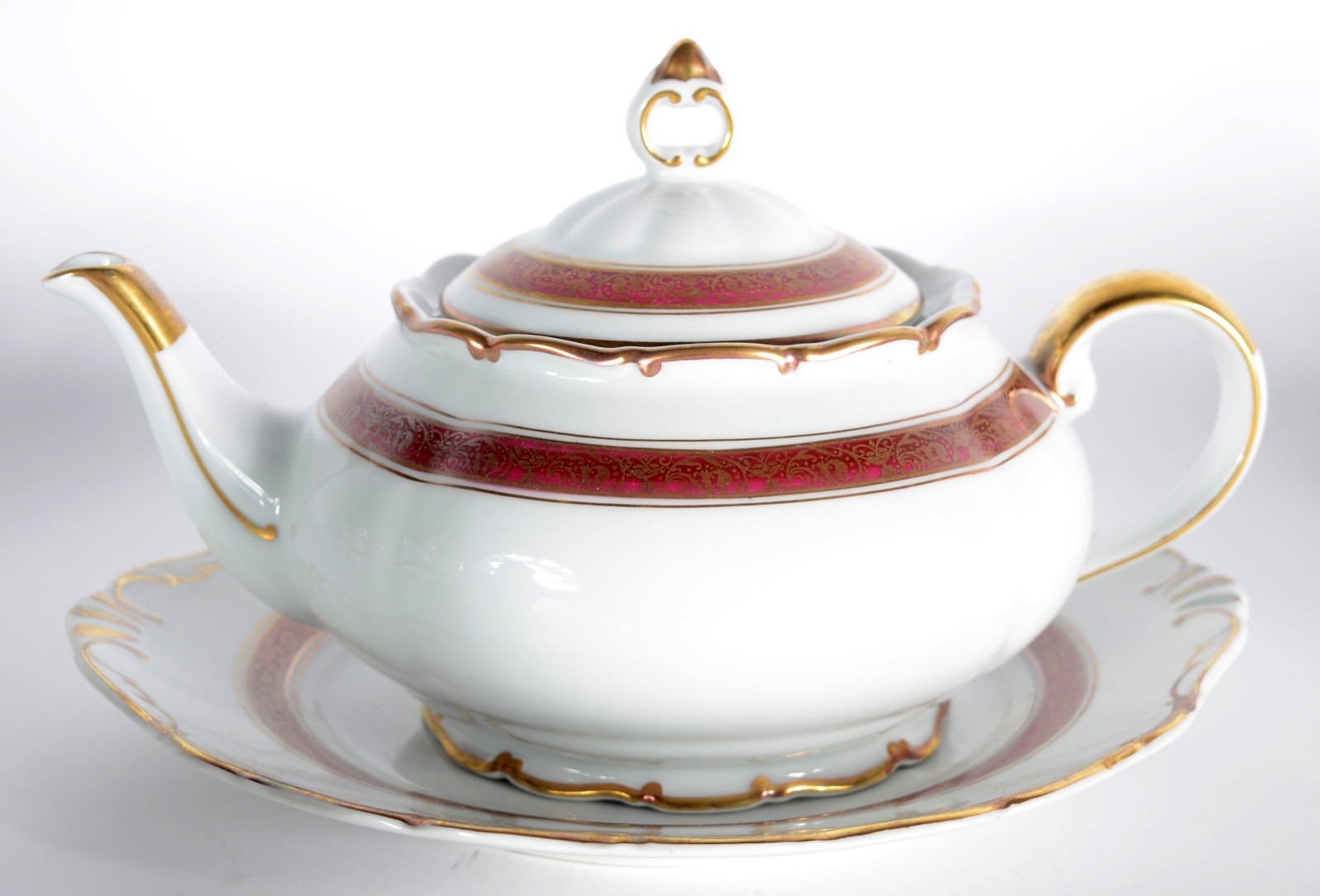 Aparelho de chá e café de porcelana tcheca branca com tarja na cor... - foto 8 de 9