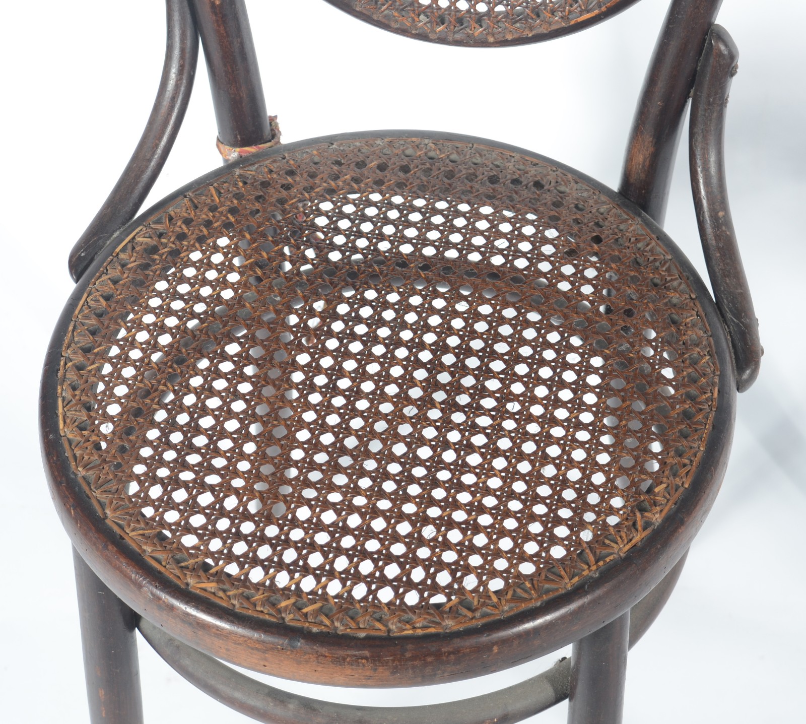Par de cadeiras de madeira no estilo austríaco "Thonet", forração de... - foto 5 de 8