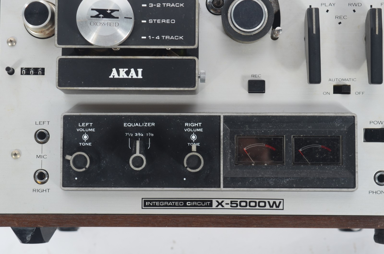 Gravador de rolo, marca Akai x 5000. Acompanham rolos de fitas. No... - foto 8 de 9