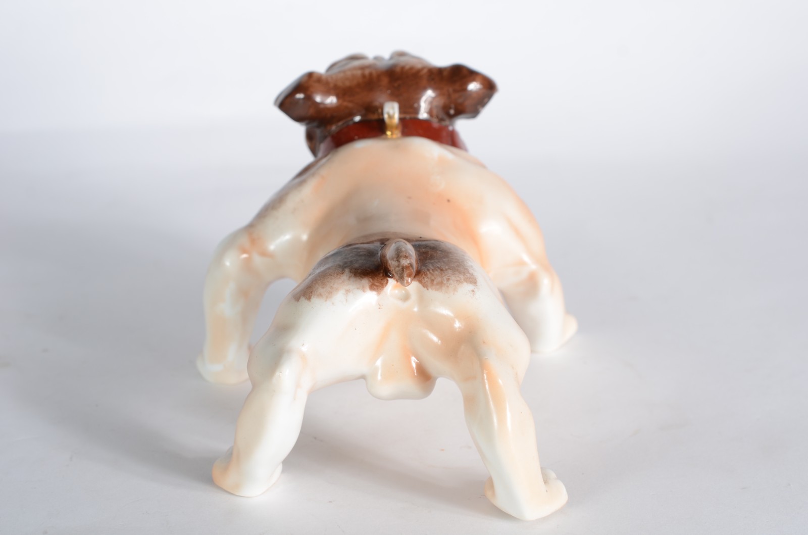 Duas peças, sendo: Prato de porcelana holandesa decorada com veleiro... - foto 8 de 11