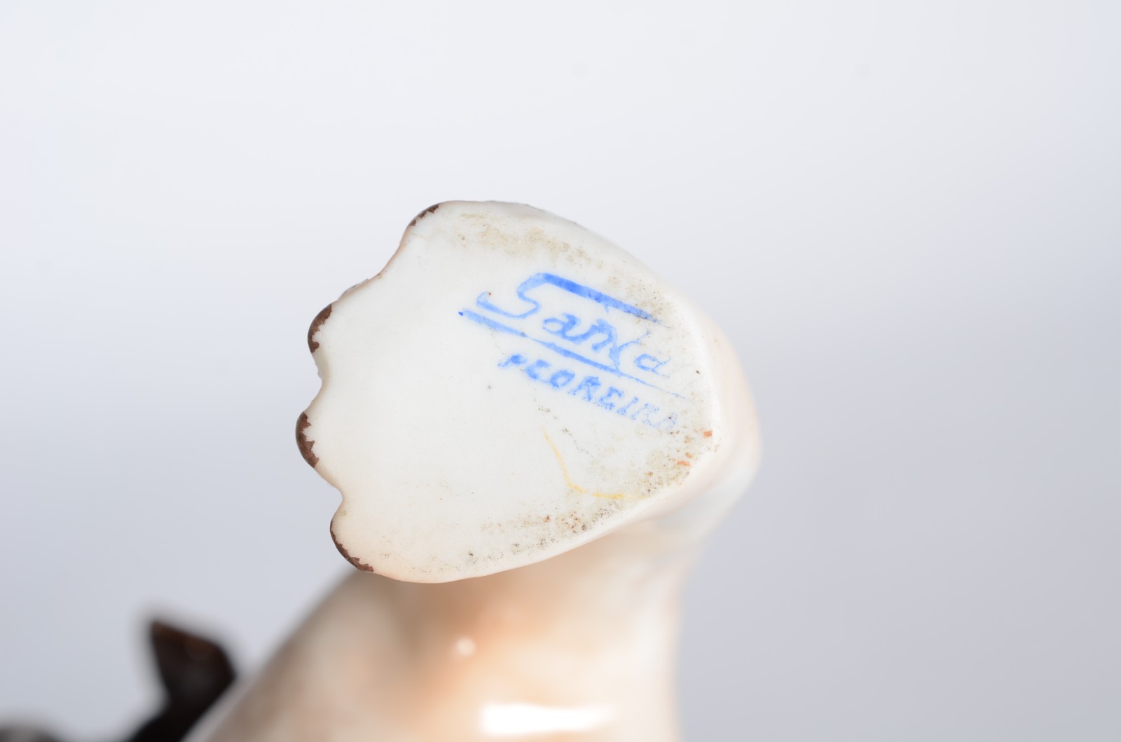 Duas peças, sendo: Prato de porcelana holandesa decorada com veleiro... - foto 11 de 11