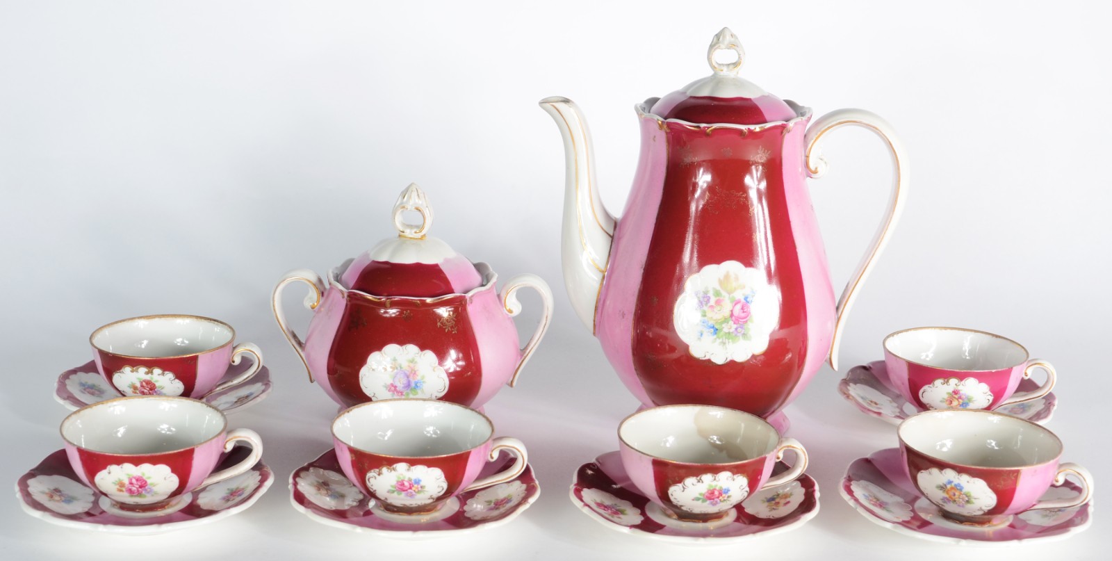 Serviço para café de porcelana tcheca em tons de rosa, decorado com... - foto 1 de 8