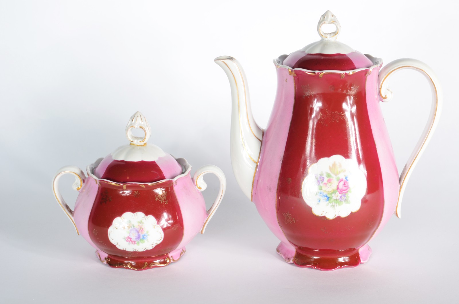 Serviço para café de porcelana tcheca em tons de rosa, decorado com... - foto 2 de 8