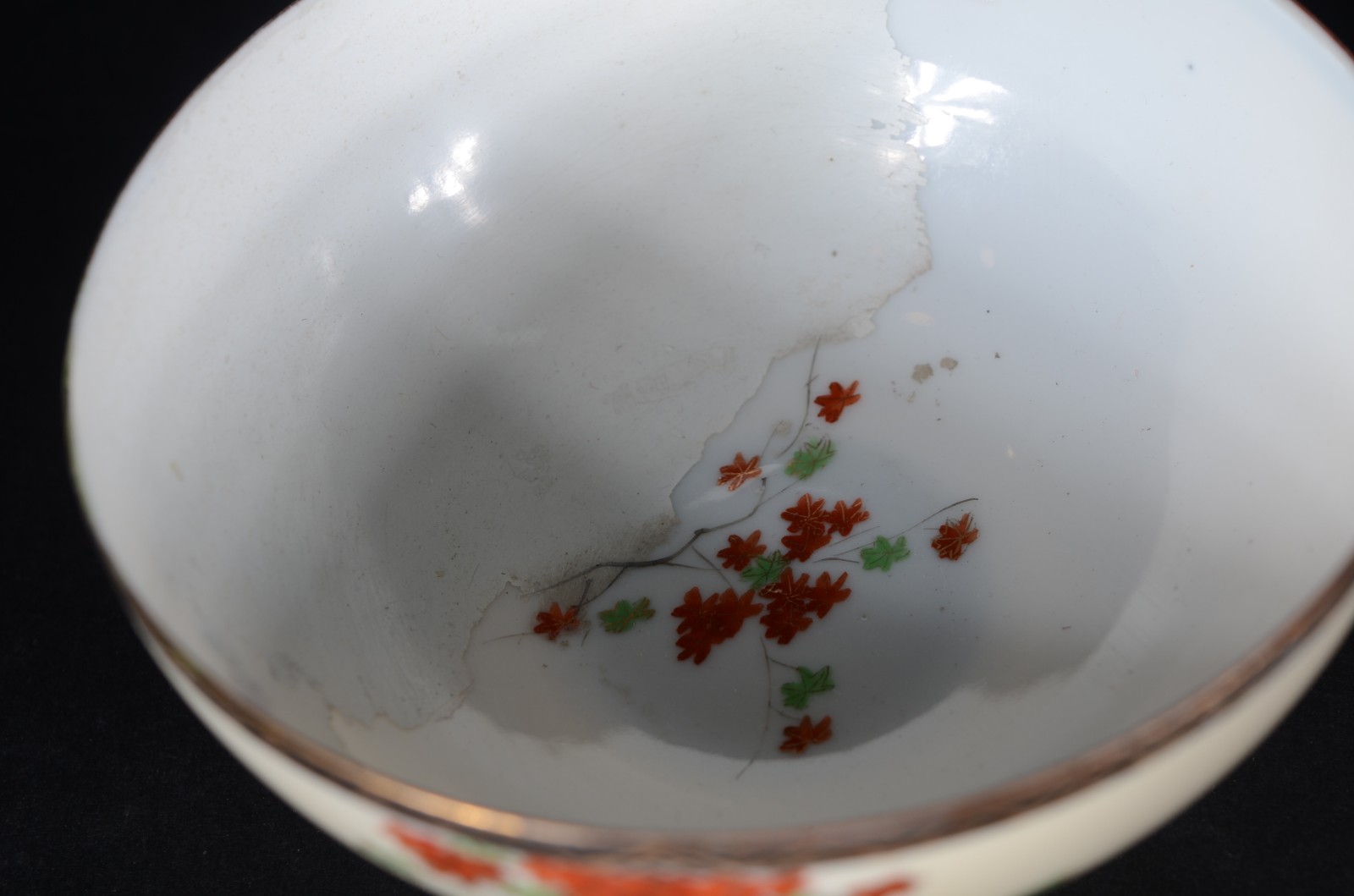 Pequeno serviço de porcelana oriental para chá e bolo, na cor bege... - foto 8 de 8