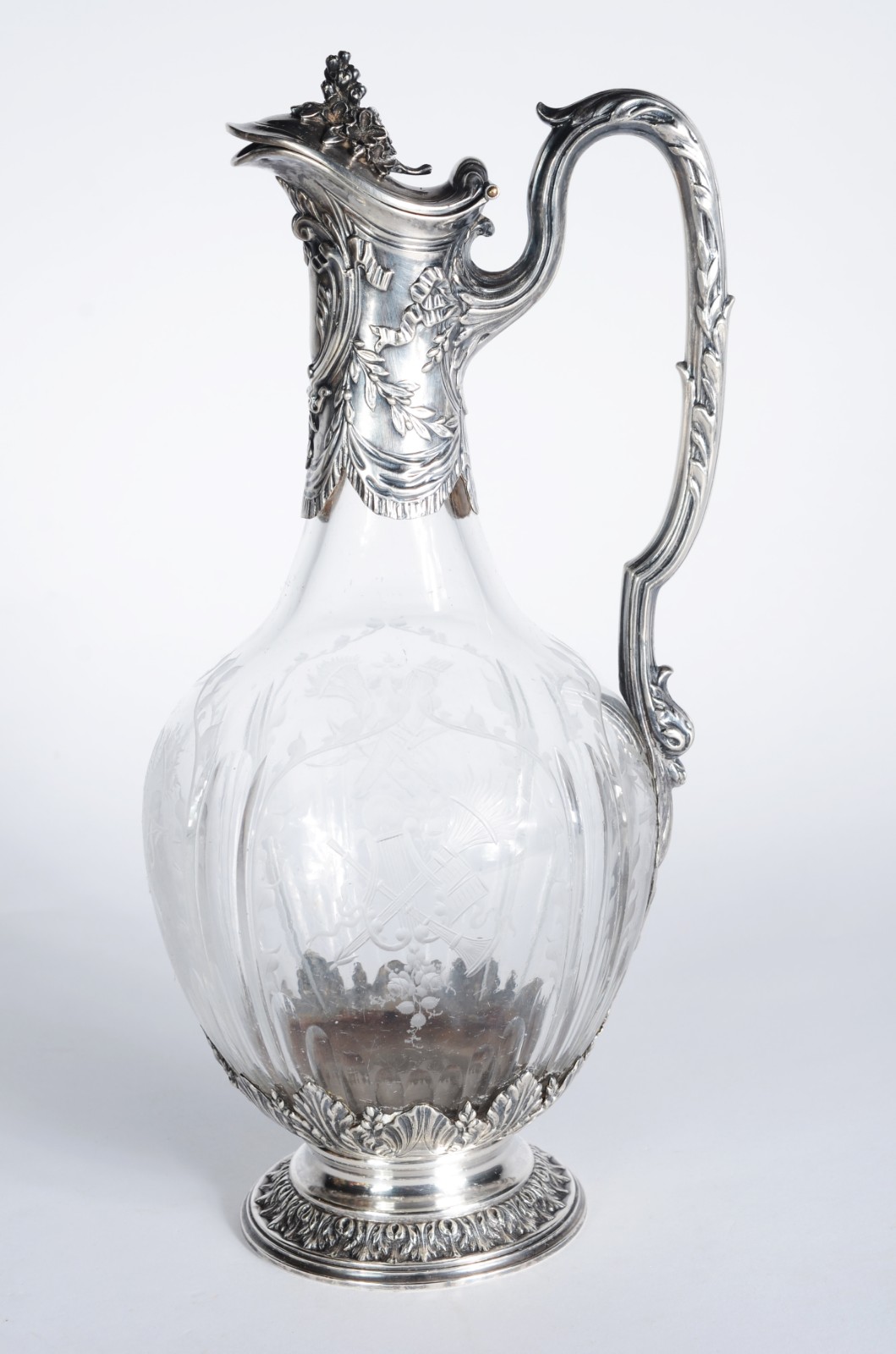 Jarra (Claret Jug) de cristal lapidado com base, alça, guarnição e... - foto 1 de 9