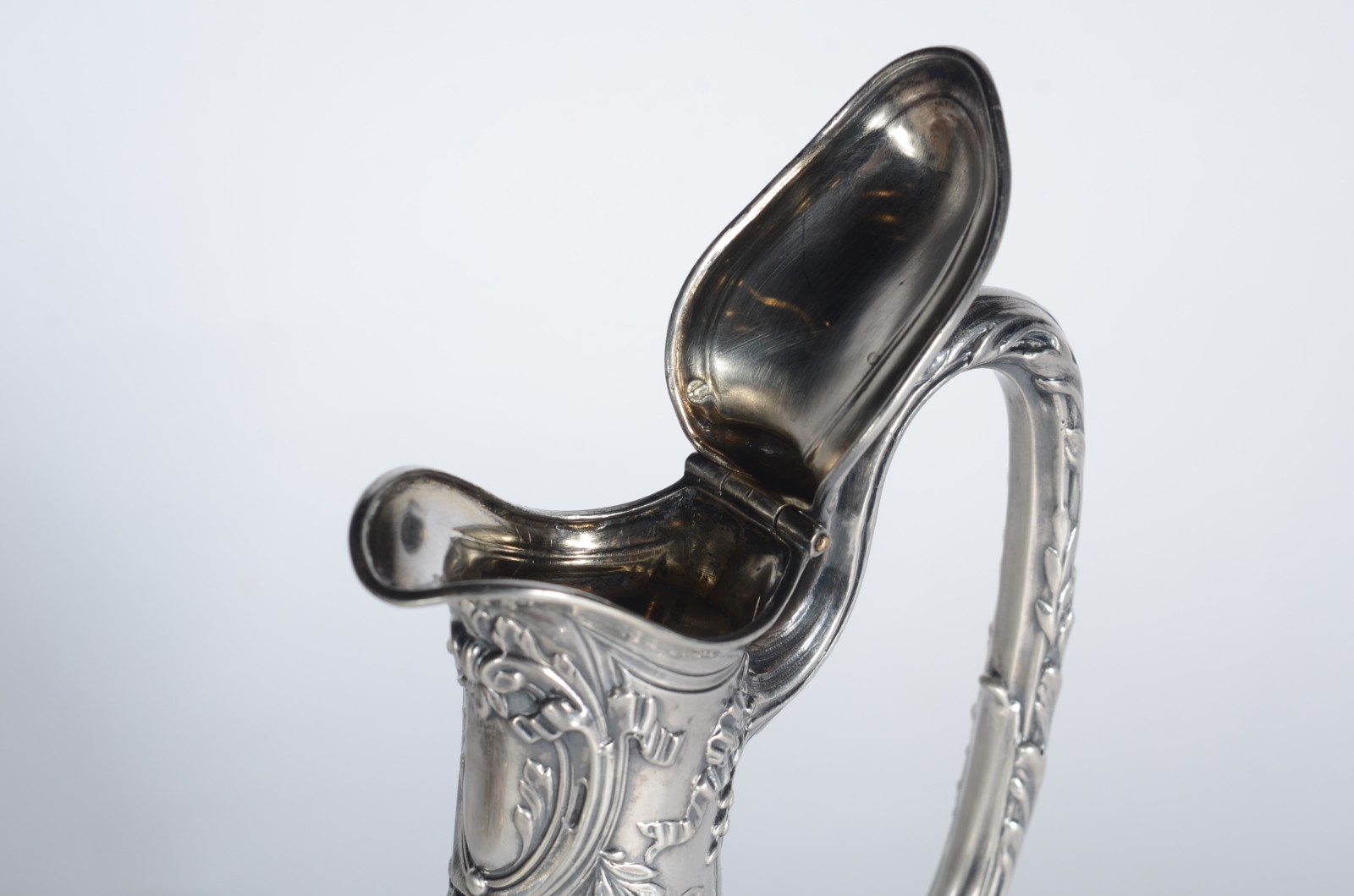 Jarra (Claret Jug) de cristal lapidado com base, alça, guarnição e... - foto 3 de 9