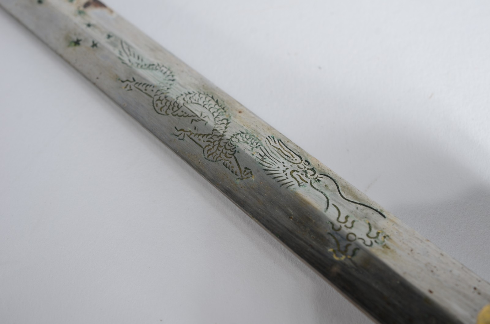 Pequena espada oriental, no estojo. - foto 3 de 8