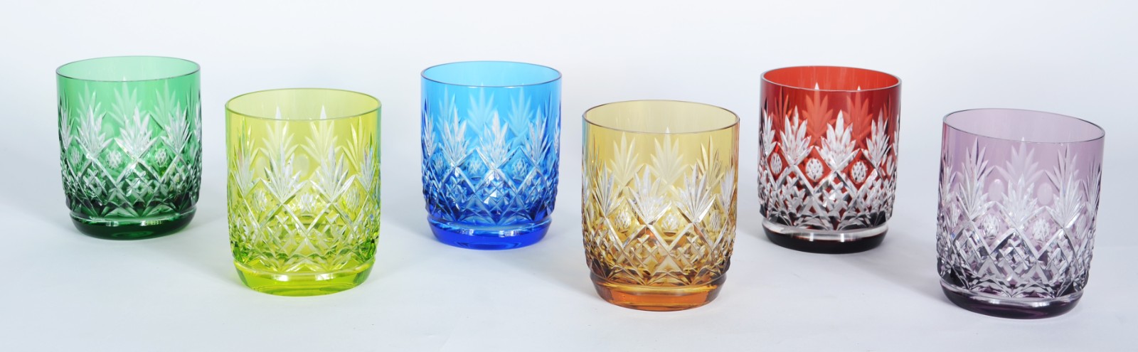 Conjunto com 6 copos para whisky de cristal doublé lapidado, diversas... - foto 1 de 3
