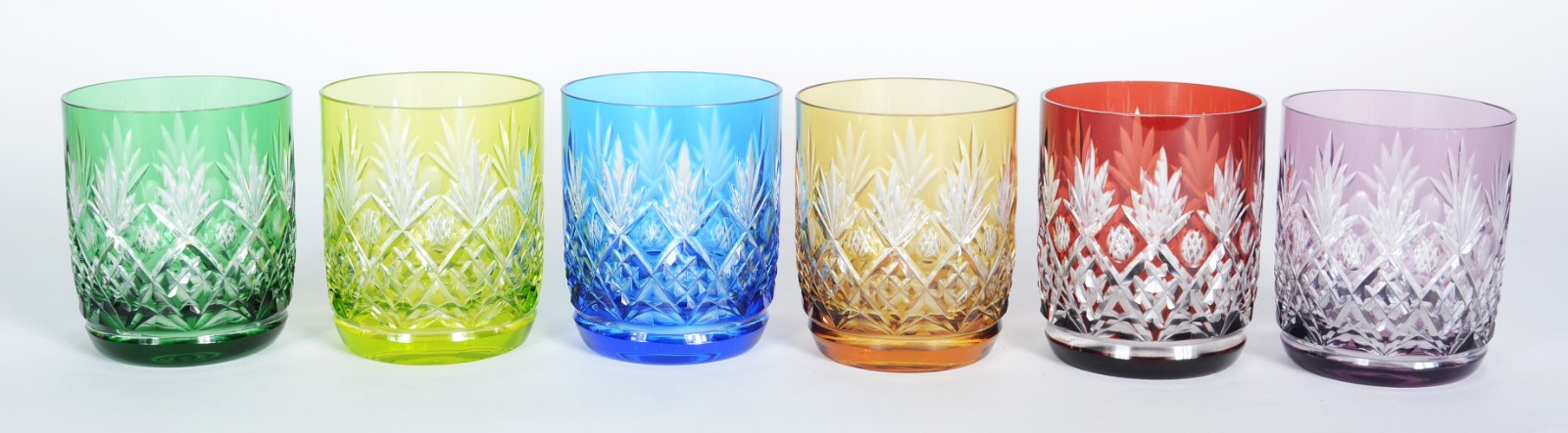 Conjunto com 6 copos para whisky de cristal doublé lapidado, diversas... - foto 2 de 3
