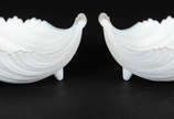 Par de conchas de opalina branca - Par de conchas de opalina branca