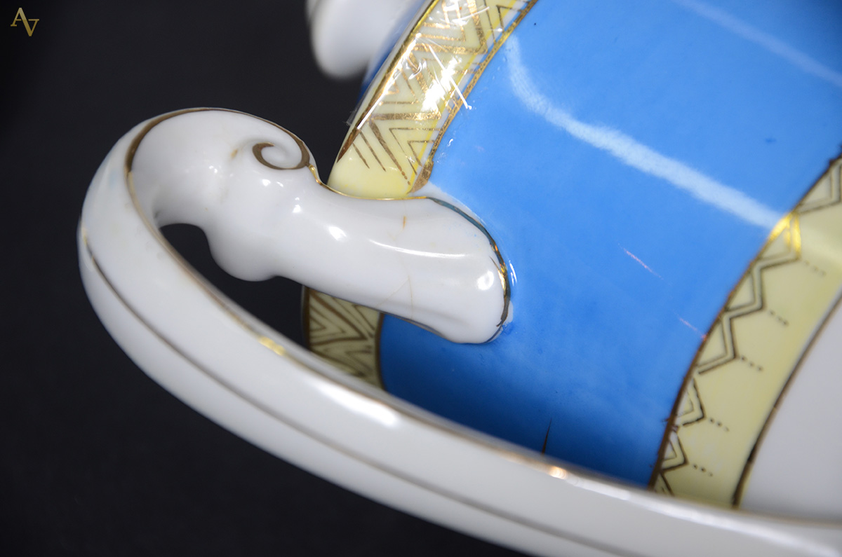 Serviço de café de porcelana japonesa composto de 5 xícaras com... - foto 2 de 2