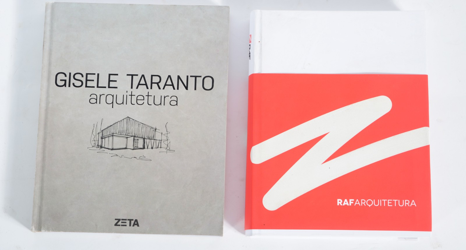 Dois livros: A) Gisele Taranto - Arquitetura B) Rafarquitetura - foto 1 de 3
