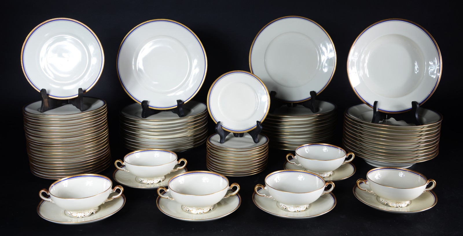 Aparelho de jantar, chá e café de porcelana alemã Furstenberg, na cor... - foto 2 de 11
