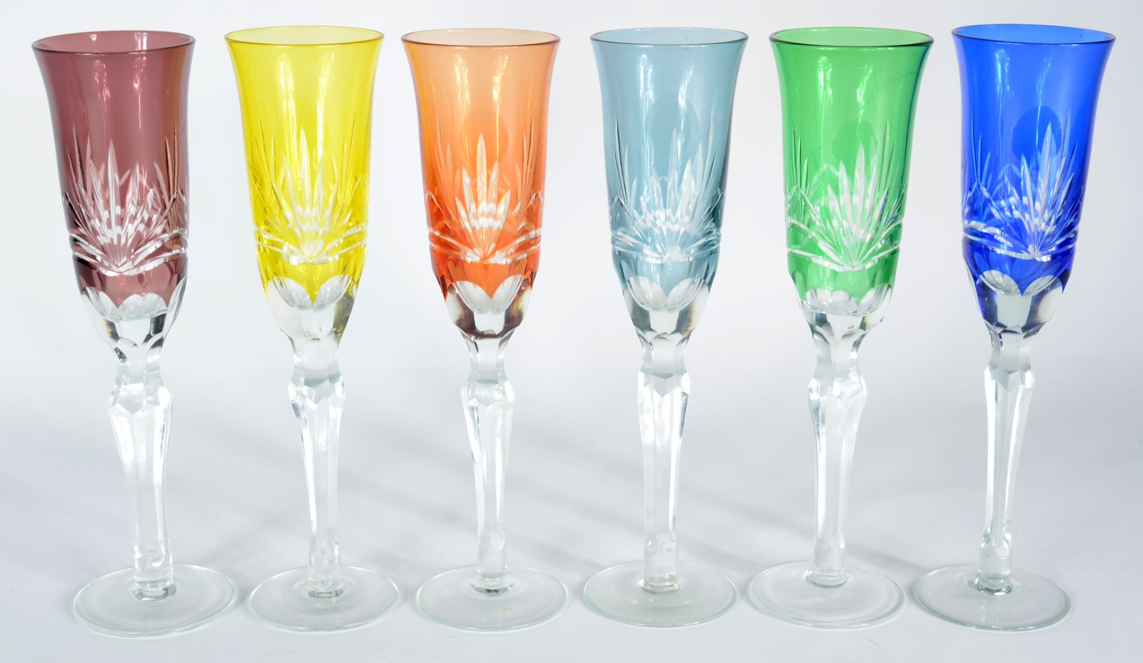 Conjunto com 6 flutes para champagne de cristal doublé lapidado... - foto 1 de 3