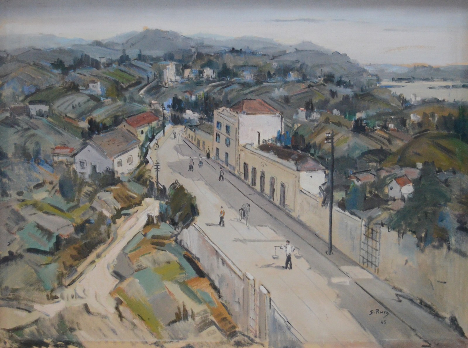 Sylvio Pinto (1918-1997), Rua com casarios e figuras, marinha ao fundo. - foto 1 de 4