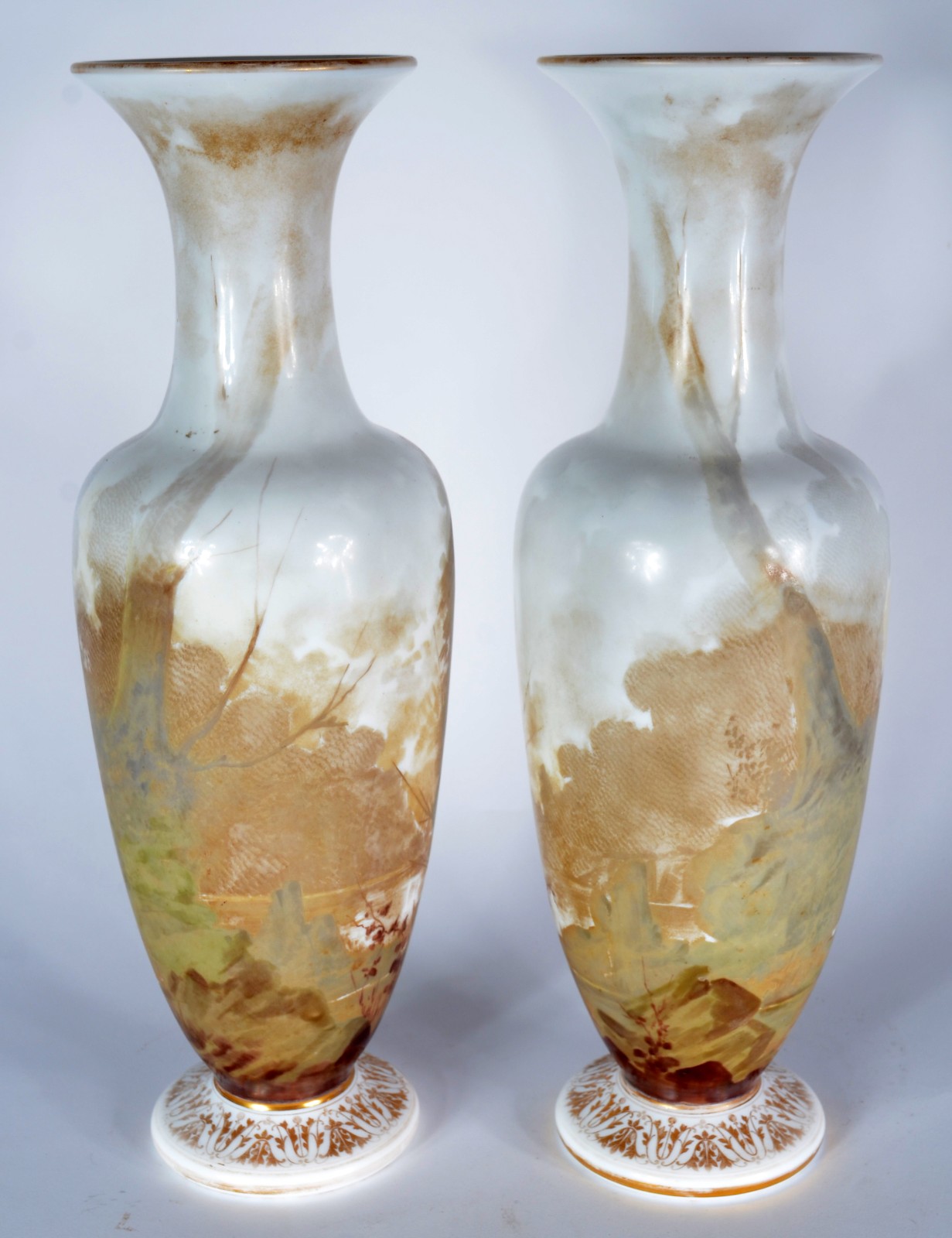 Par de belos e antigos vasos de opalina francesa decorados com... - foto 4 de 9