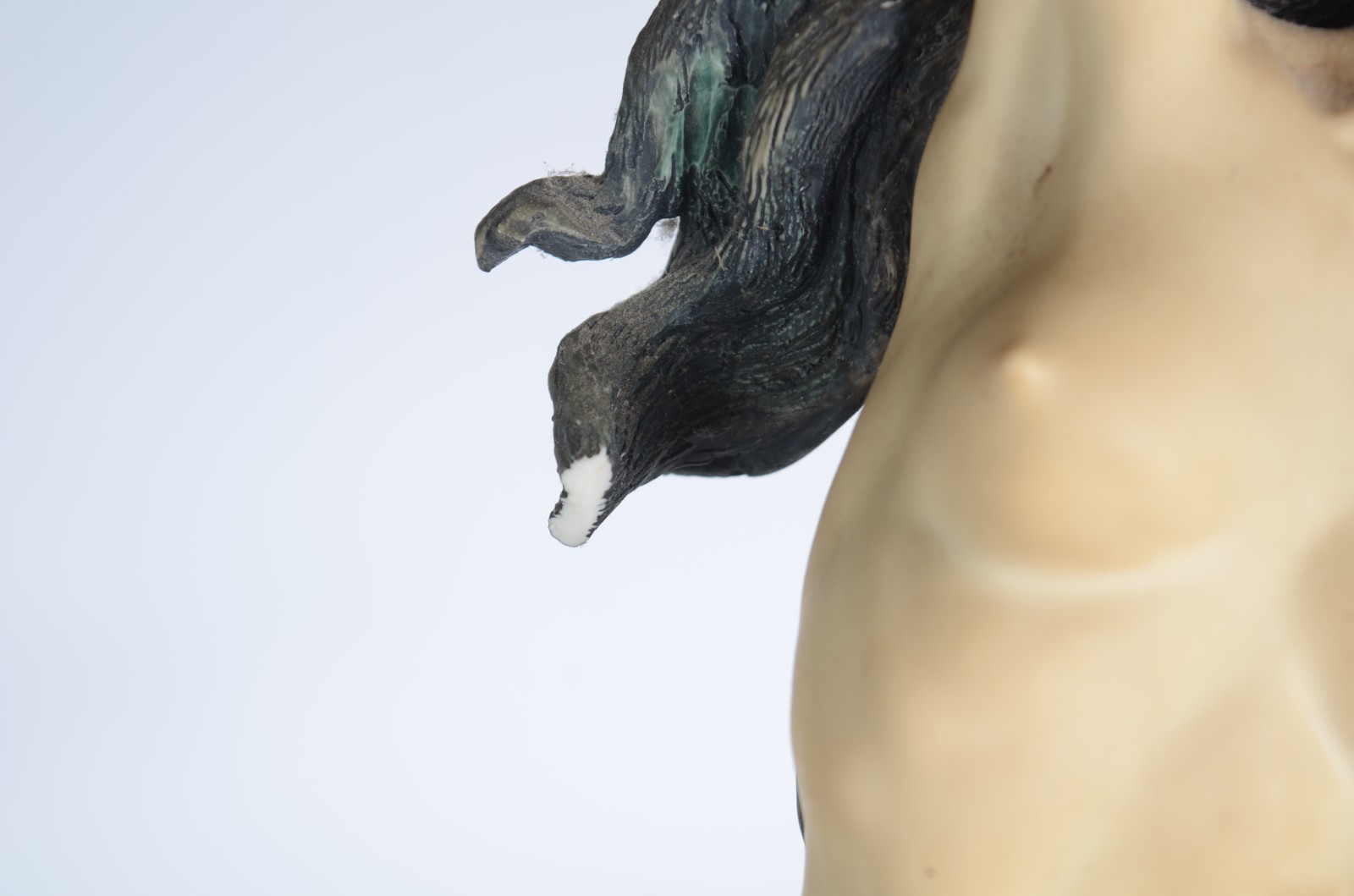 Escultura de resina italiana policromada representando figura... - foto 11 de 11