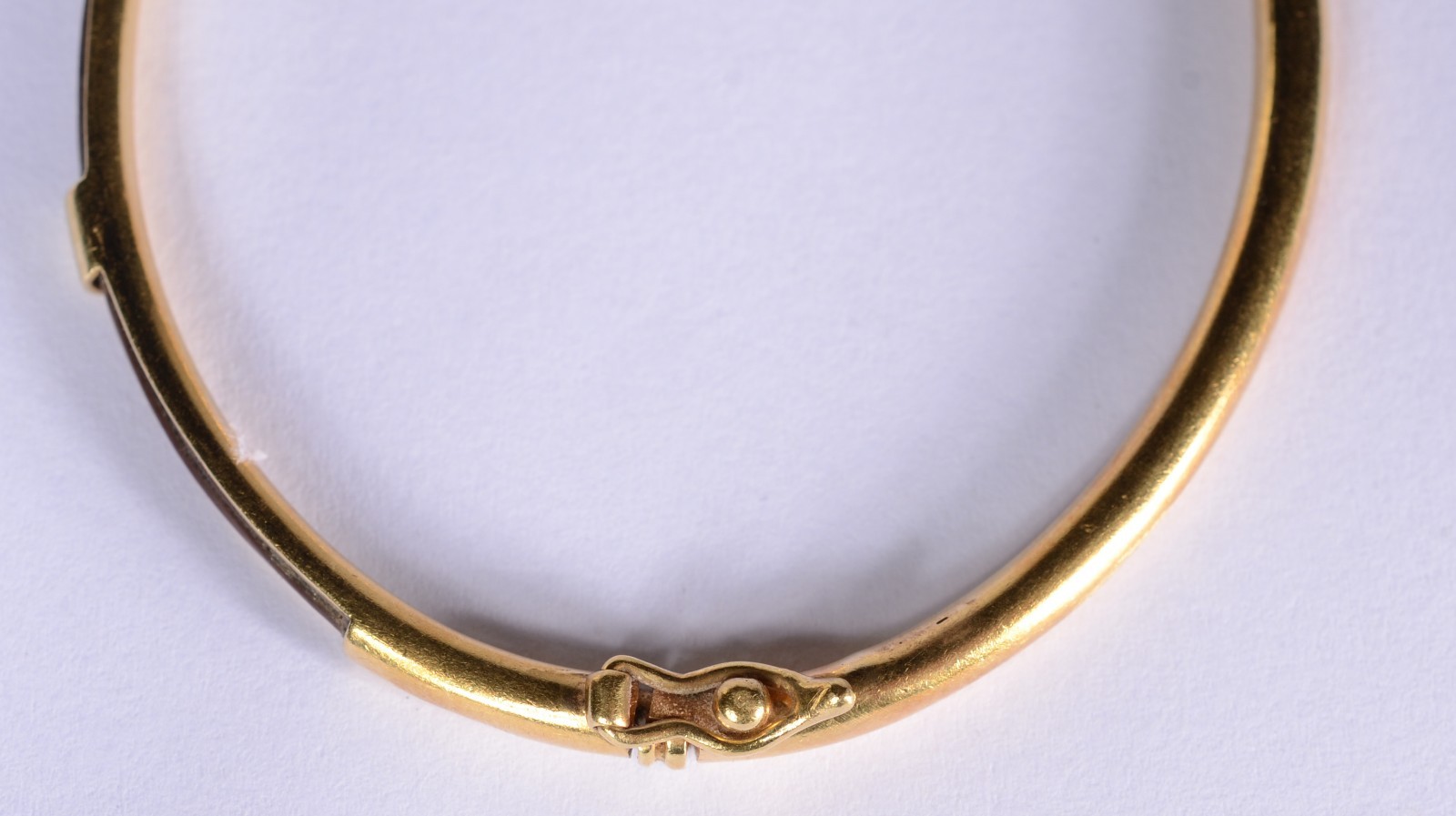 Pulseira "escrava" de ouro 18k. com detalhe em "rabo de elefante"... - foto 4 de 6