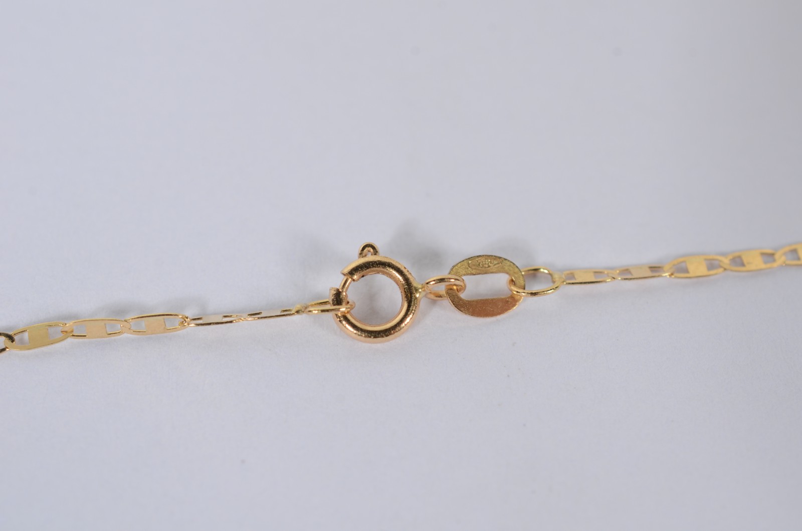 Colar com pendente de Nossa Senhora Aparecida de ouro 18 k... - foto 5 de 6