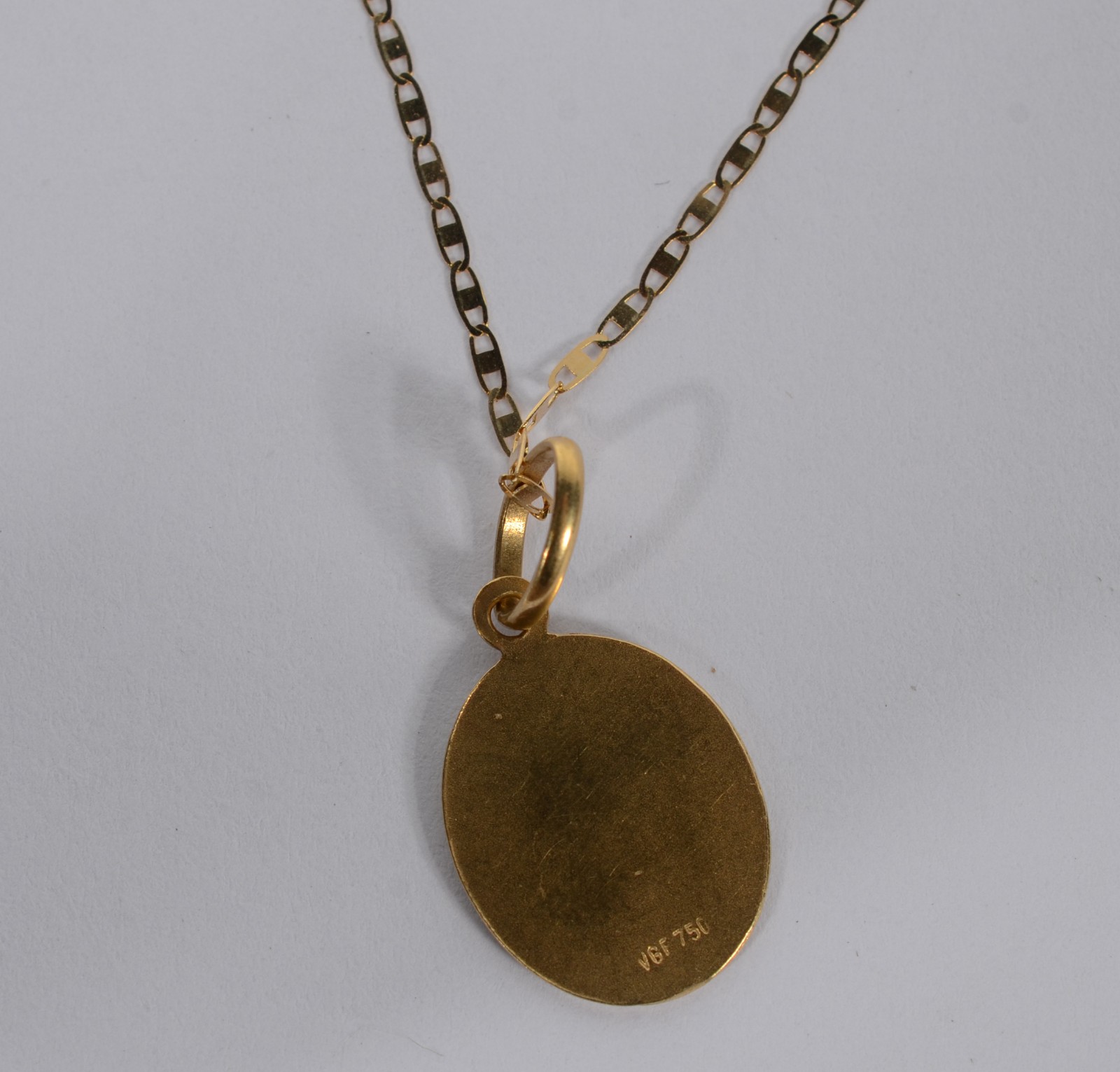 Colar com pendente Nossa Senhora Desatadora dos de nós de ouro 18 k... - foto 3 de 6
