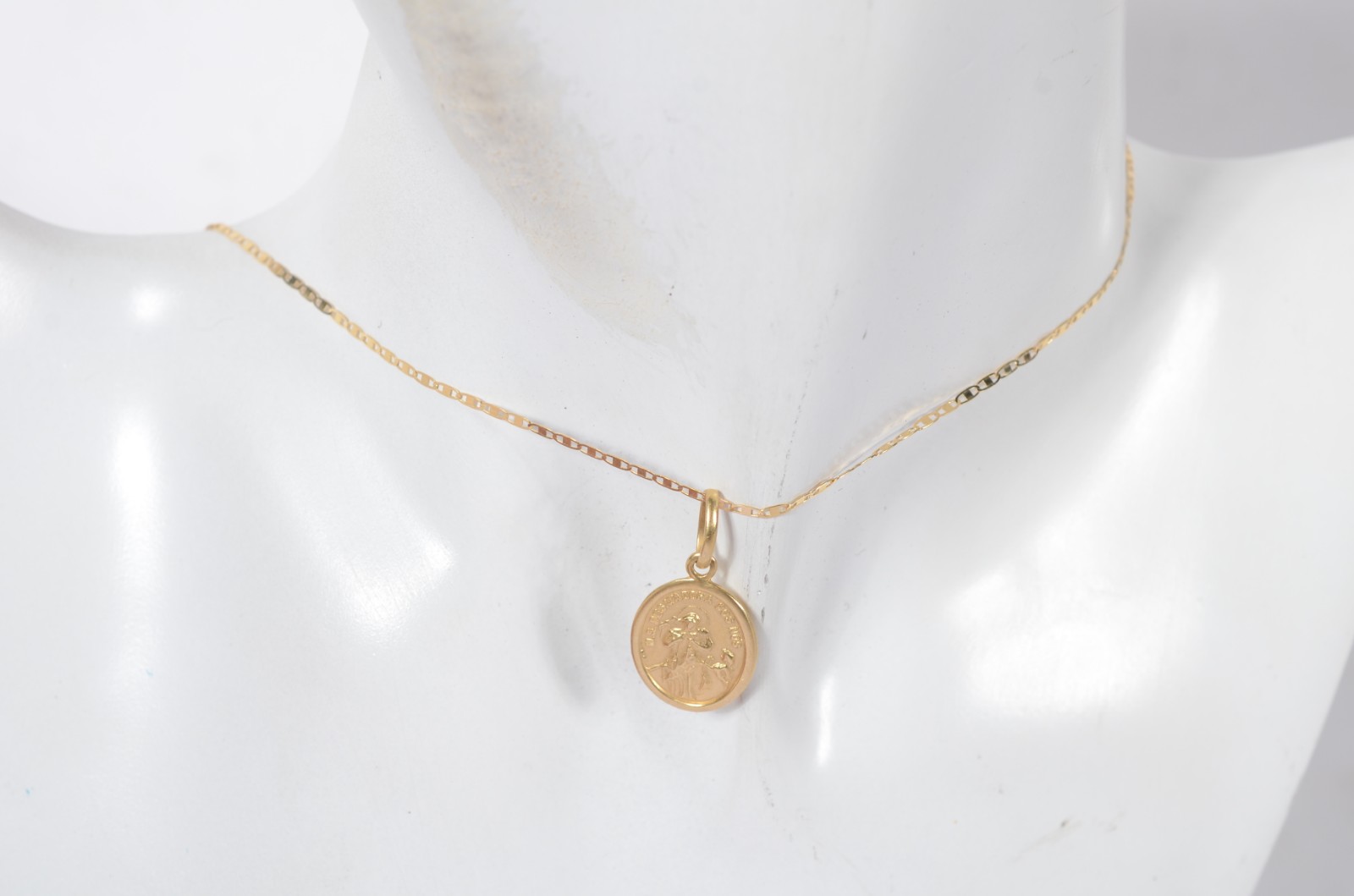 Colar com pendente Nossa Senhora Desatadora dos de nós de ouro 18 k... - foto 6 de 6