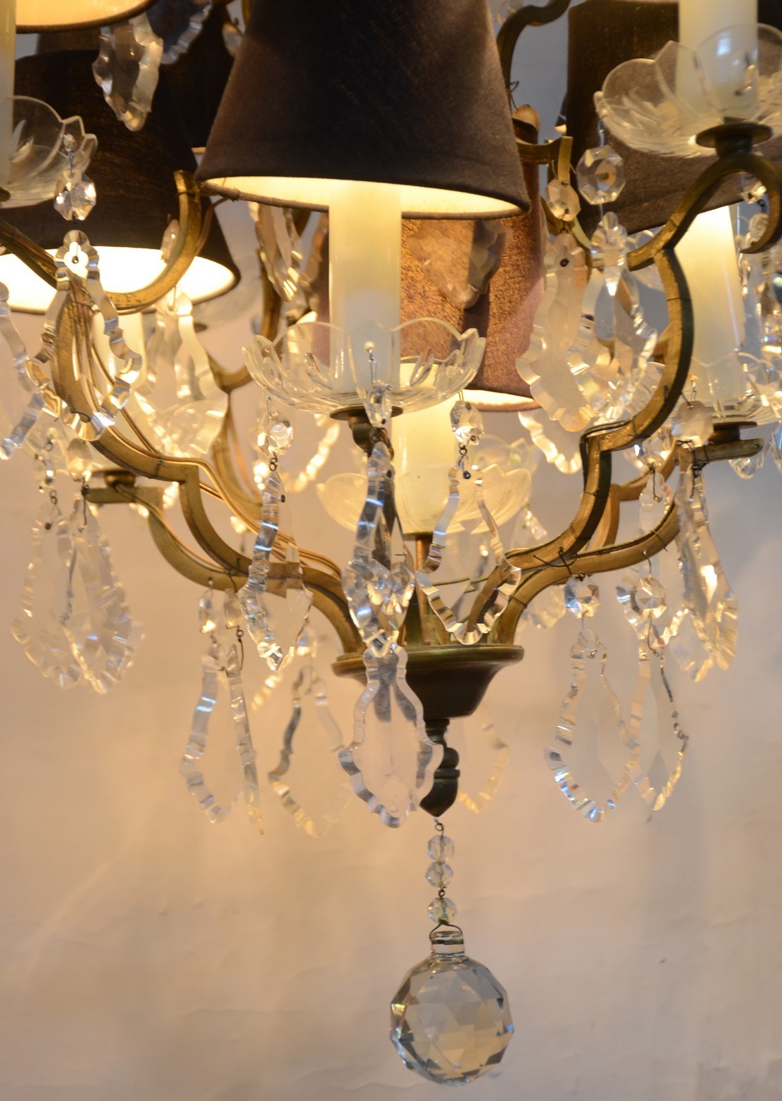 Lustre de metal dourado com placas de cristal lapidado, estilo... - foto 2 de 5