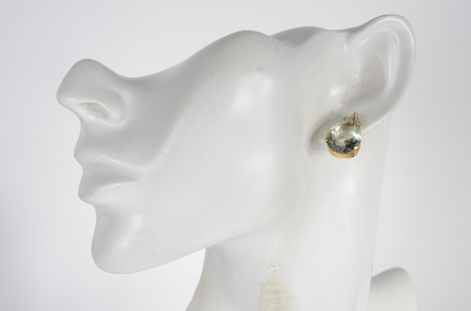 Par de brincos de ouro 18 k., contraste 750 mls pedra feitio "gota" e... - foto 5 de 5