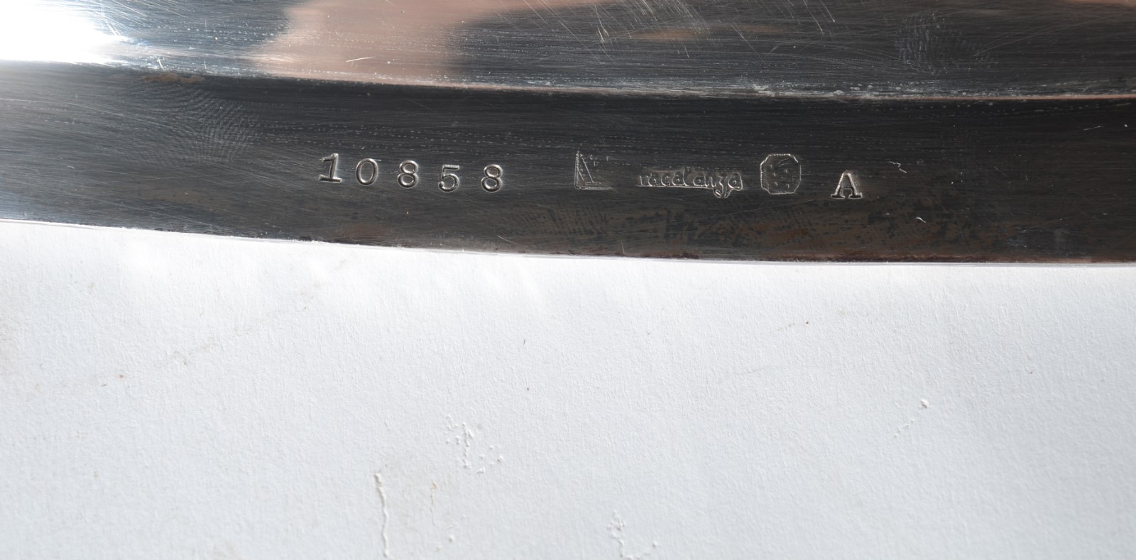Baixela de jantar de metal prateado, composto de: 2 legumeiras com... - foto 4 de 8