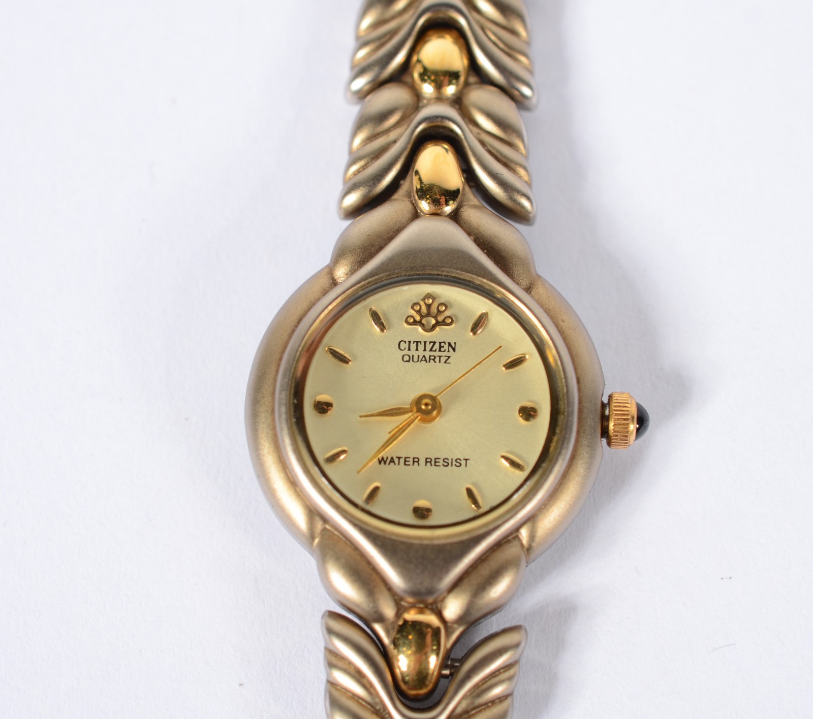 Relógio de pulso feminino, marca Citizen, máquina Japão com pulseira... - foto 1 de 9