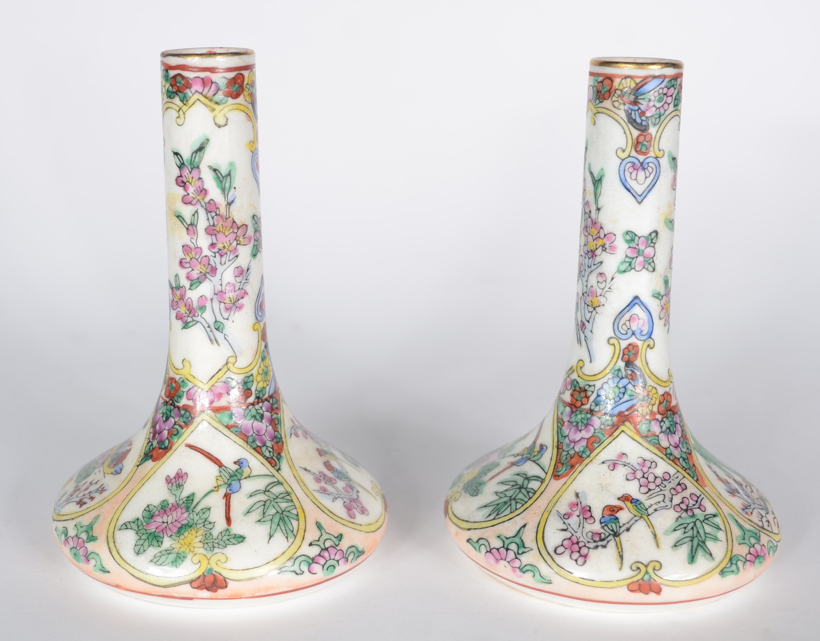 Diversas peças de porcelana oriental, composto de: par de solifleurs... - foto 5 de 11