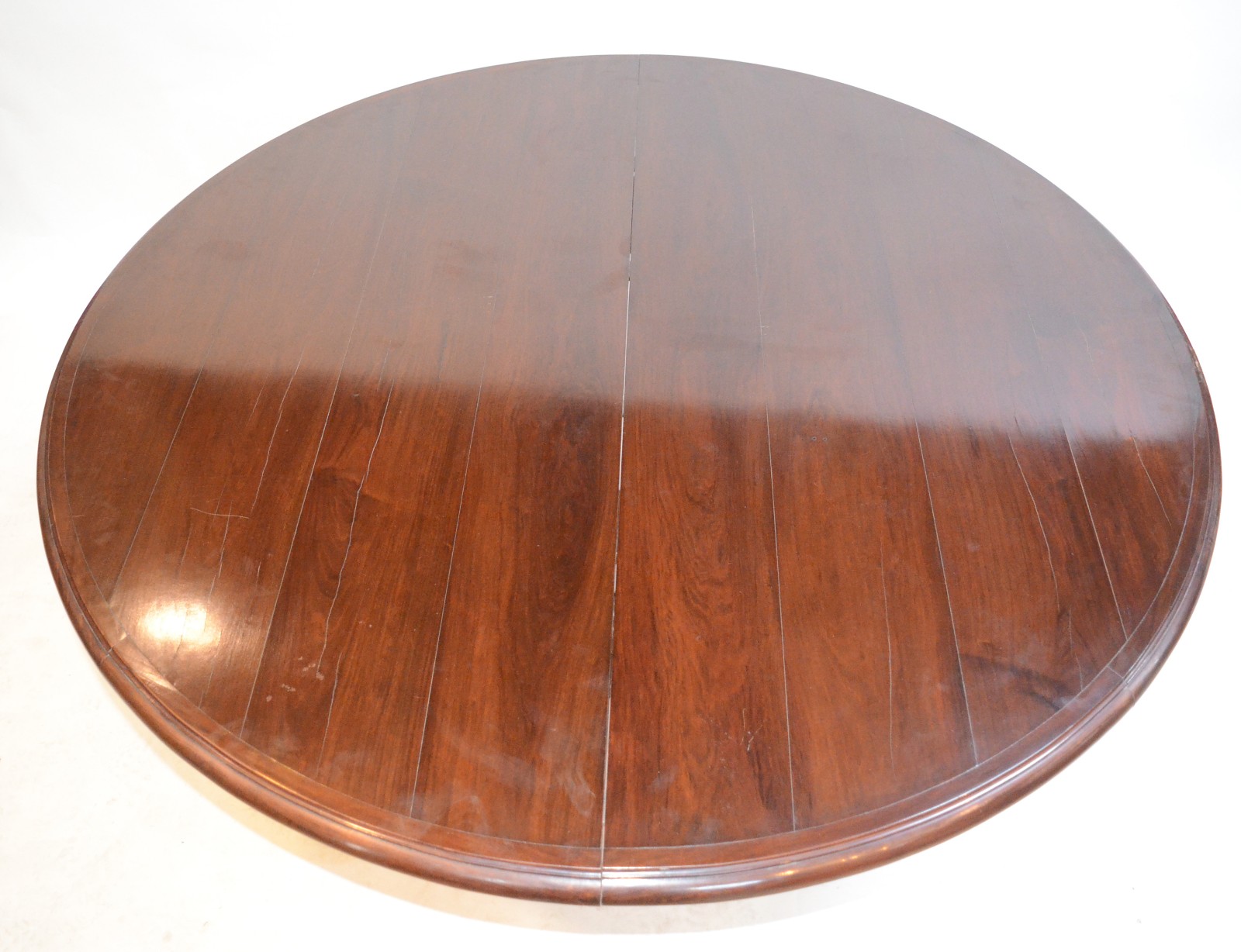Mesa de jantar de madeira nobre, tampo oval com um tabua extensora... - foto 4 de 6