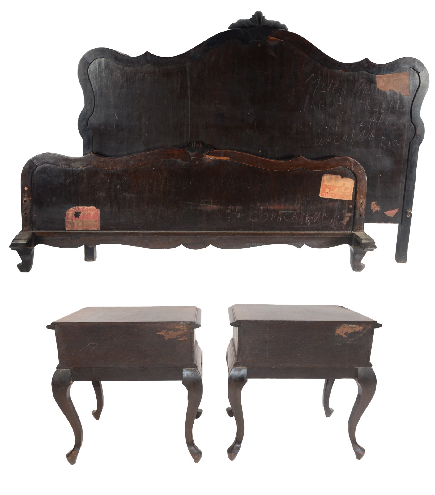 Conjunto de cama de casal com par de mesinhas de cabeceira de madeira... - foto 4 de 11