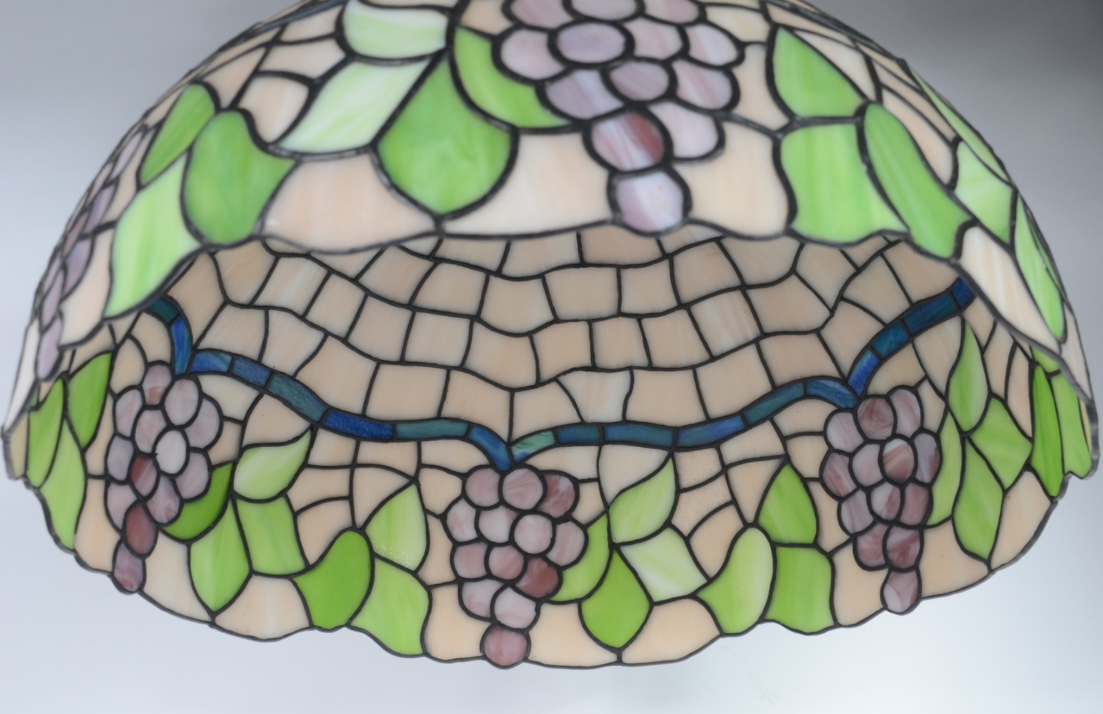 Luminária de teto com placas de pasta de vidro coloridas, estilo... - foto 3 de 7