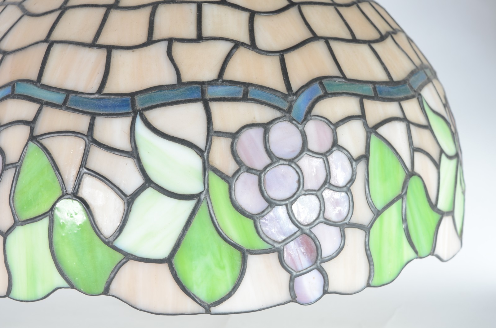 Luminária de teto com placas de pasta de vidro coloridas, estilo... - foto 4 de 7