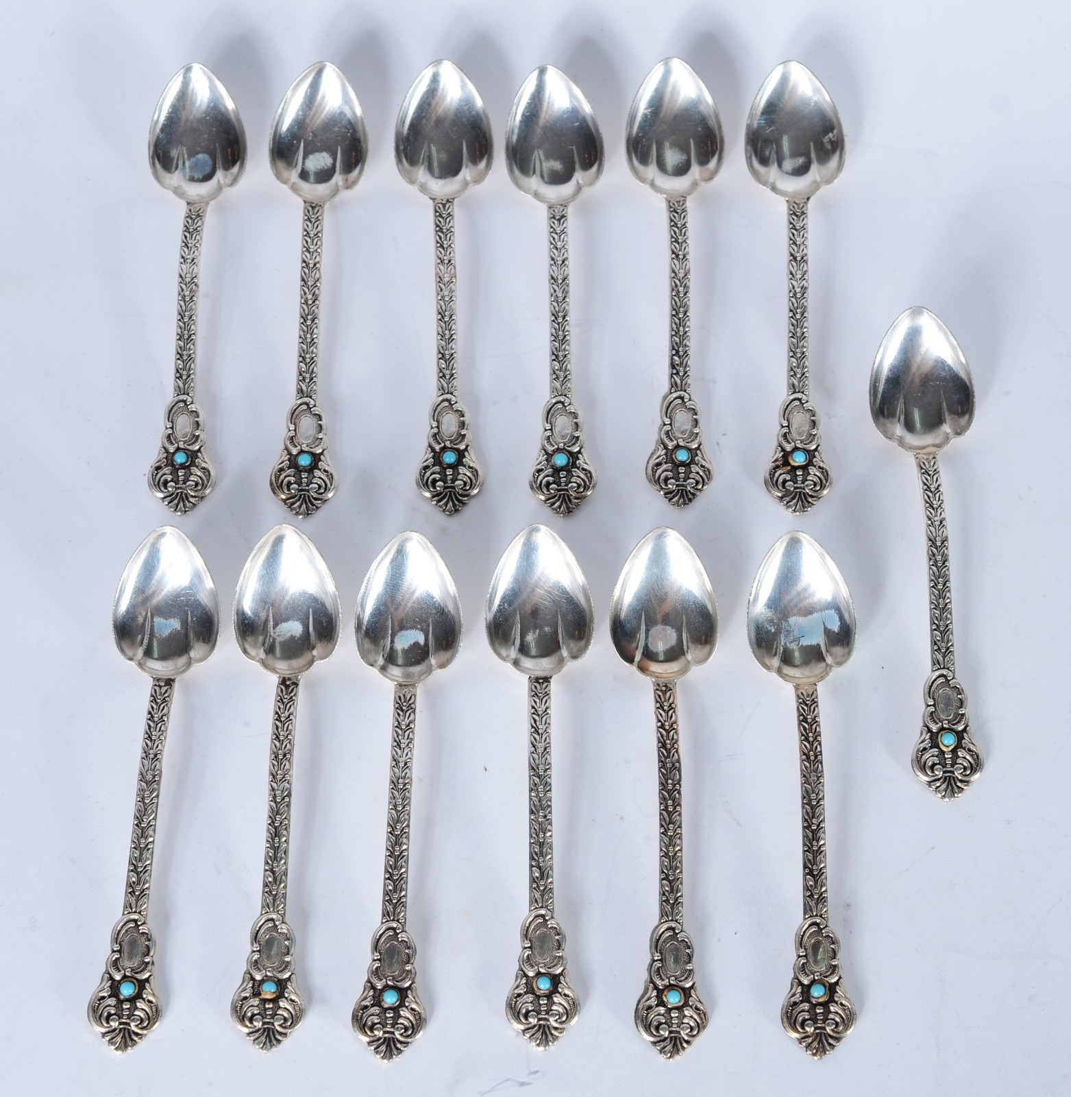 Conjunto com 13 colheres para café de prata, contraste 925 mls com... - foto 3 de 6