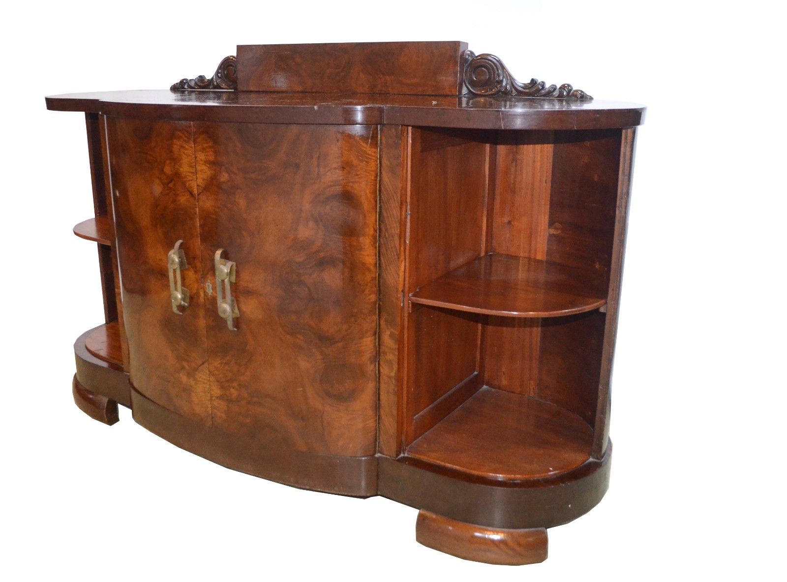 Móvel buffet de madeira nobre no estilo Art Deco. Duas portas... - foto 1 de 8