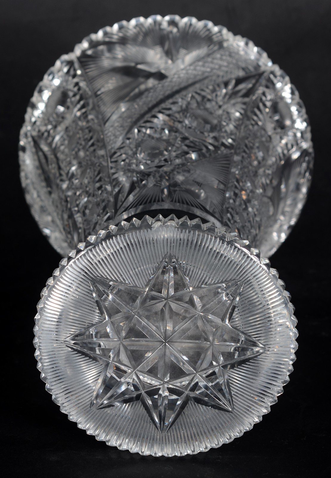 Vaso de cristal tcheco lapidado. Mínimos bicados. - foto 4 de 4