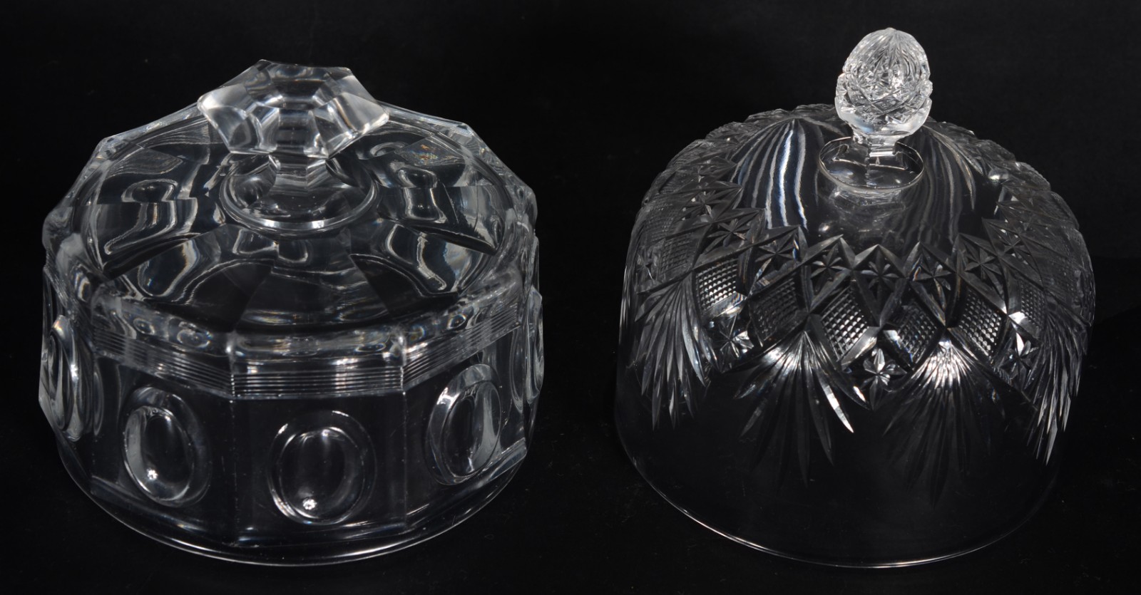 Duas tampas para queijeira de cristal europeu lapidado. - foto 2 de 7